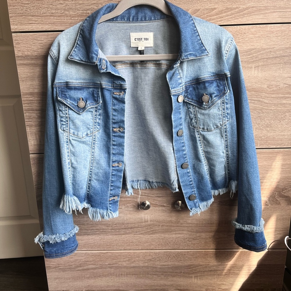 C’est Cropped Denim Jacket - Picture 7 of 7